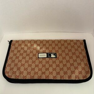 Gucci Shoe Bag With Added Zipper